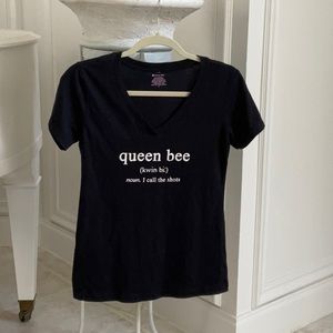 Queen bee T-shirt, size medium